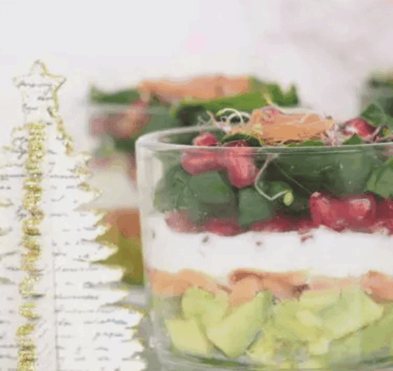 Verrines festives avocat, saumon et grenade